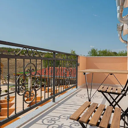 Maria With Outdoor Pool Villa